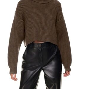 Varley Roselle   1/2 zip fleece brown sweater